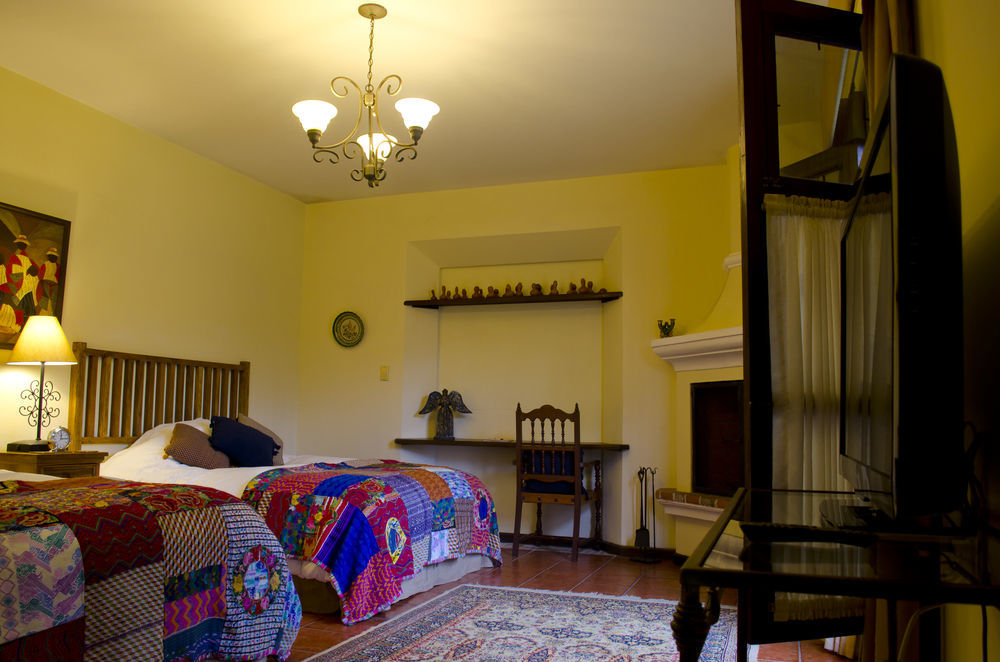 Hotel Sor Juana Antigua Buitenkant foto