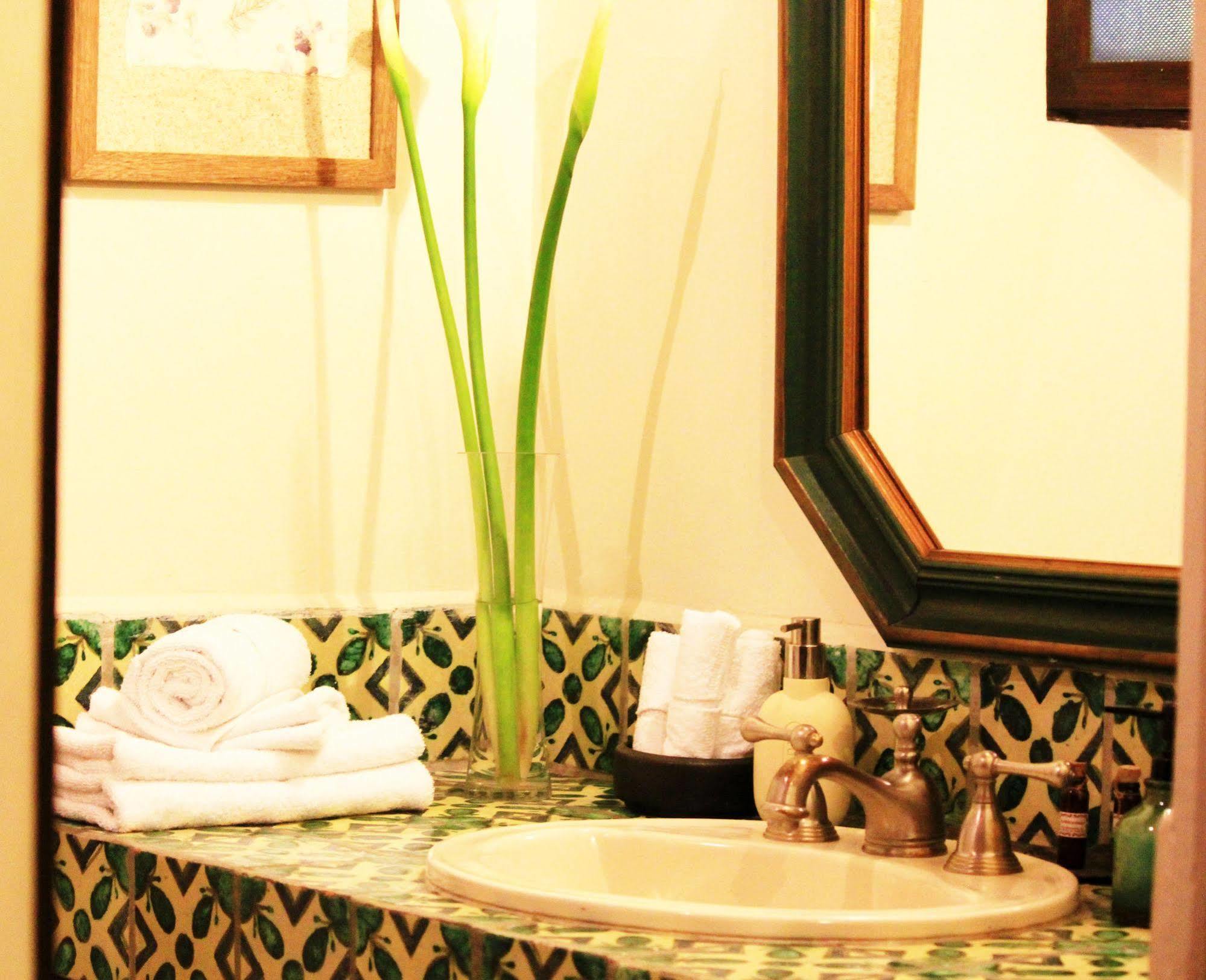 Hotel Sor Juana Antigua Buitenkant foto