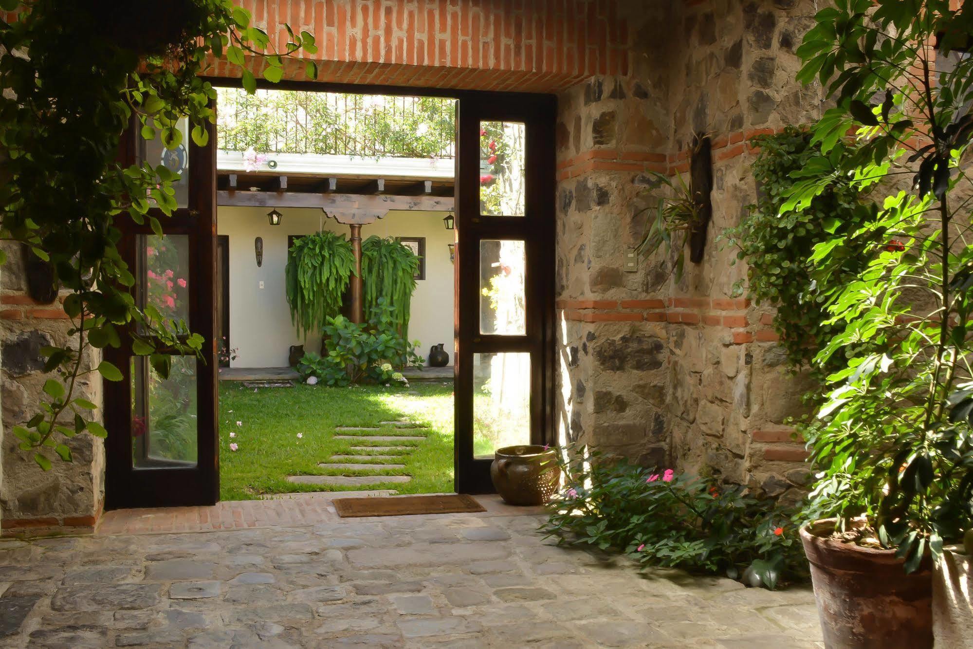Hotel Sor Juana Antigua Buitenkant foto