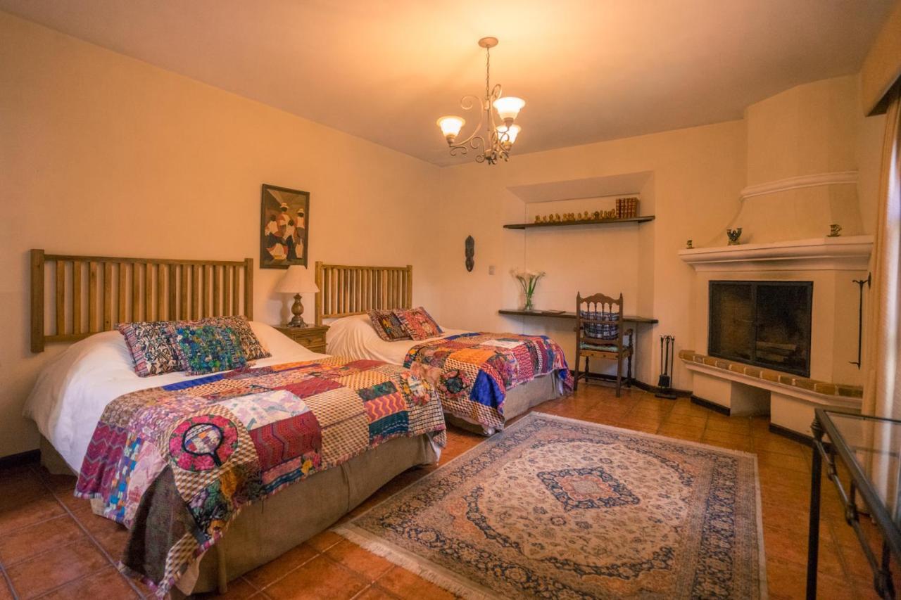 Hotel Sor Juana Antigua Buitenkant foto