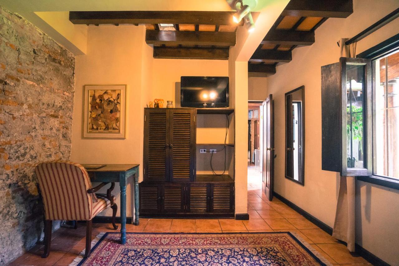 Hotel Sor Juana Antigua Buitenkant foto
