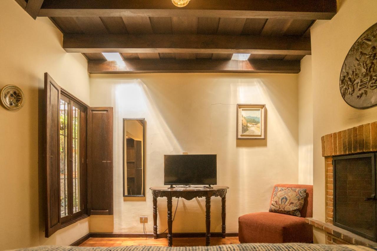 Hotel Sor Juana Antigua Buitenkant foto